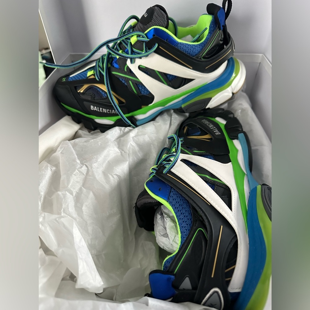 Track Balenciaga sneakers